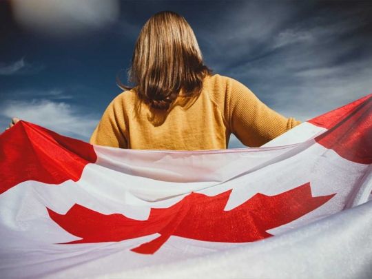 Станут славными канадцами: украинским беженцам помогут остаться в Канаде