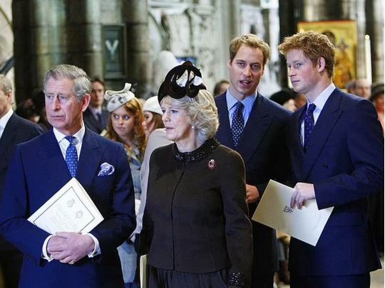 Король Чарльз с женой Камиллой и сыновьями