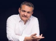 Ведущий радиодиктанта Роман Коляда не&nbsp;сдержал слез от&nbsp;щемящего текста о&nbsp;доме: его жилье полностью уничтожили оккупанты