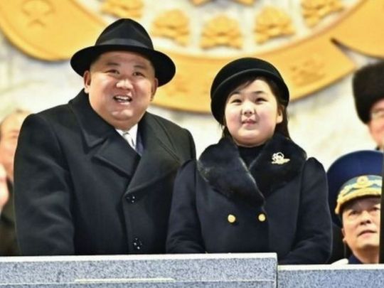 Ким Чен Ын и его средняя дочь Ким Чжу Э
