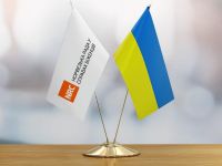 Флаг Украины и Норвежского совета по делам беженцев