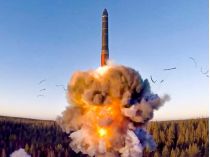 Пуск російської ракети «Сармат»