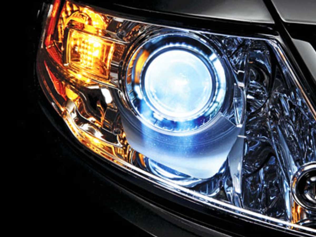 Зверніть увагу на світлове обладнання вашого автомобіля та перевірте його відповідність вимогам безпеки. Не допускайте порушень, які можуть вплинути на вашу безпеку та безпеку інших учасників дорожнього руху.