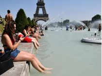 Спекотне літо у Парижі
