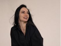 стоматологиня-блогерка Оксана Михайлюк