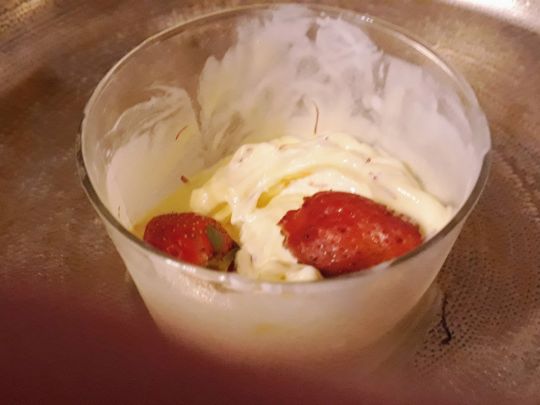 Морозиво з шафраном