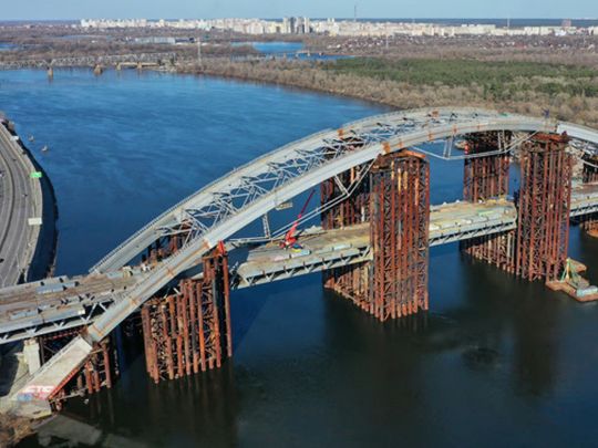 Будівництво мосту