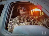 Боец в автомобиле