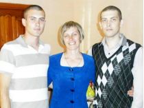 Людмила Гульцьо з синами