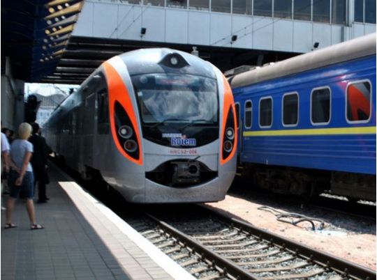 Бесплатная эвакуация: сегодня первый поезд отправился из Сум в Киев