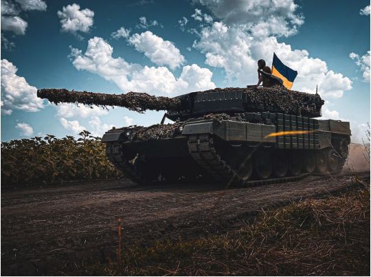 танк
