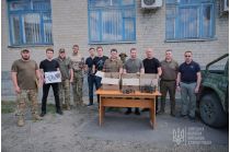 засновник фонду Едуард Мкртчан під час зустрічі з керівництвом Донецької обласної військової адміністрації