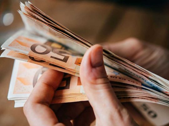 Виплати від благодійників