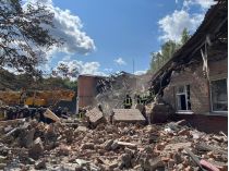 знищена школа у Ромнах