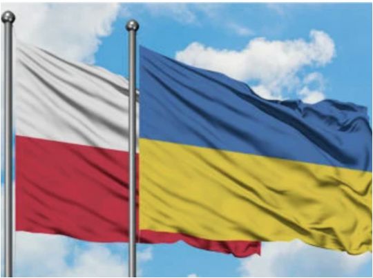 Не може бути мови про відправку нової техніки: президент Польщі назвав умову постачання зброї Україні