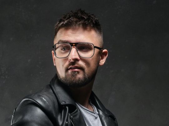 Шоумен та співак JULIK