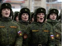 Росія вербує жінок до армії