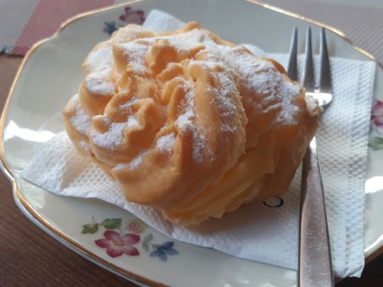 тістечко з кремом