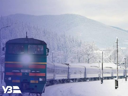 Поїзд взимку