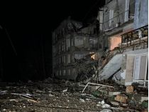 Зруйнований будинок у Кураховому
