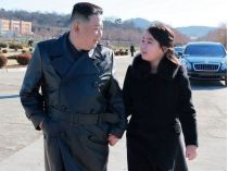 Ким Чен Ын с дочкой