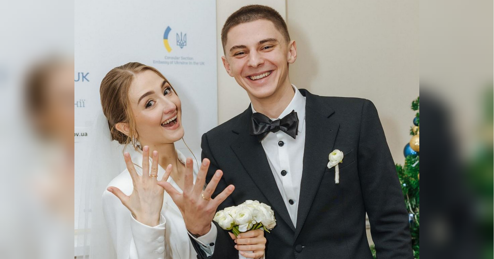 Футболіст збірної України Миколенко одружився в Англії… без шкарпеток (фото)