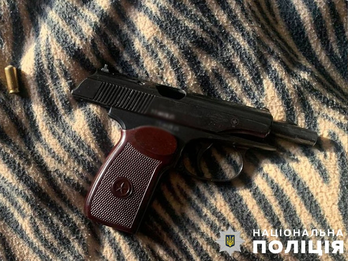 У Києві чоловік влаштував стрілянину з балкона - що відомо - «ФАКТИ»