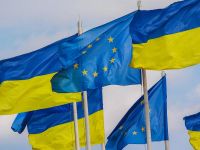 прапори України та ЄС