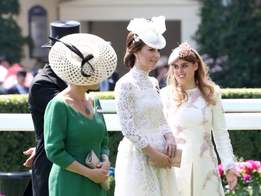 Кейт Міддлтон та принцеса Беатріс. Фото Getty Images 