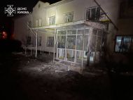 Вражеский беспилотник повредил здание поликлиники и&nbsp;несколько многоэтажек в&nbsp;Киеве (фото, видео)