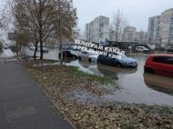Масштабний потоп в&nbsp;Києві: на&nbsp;Позняках прорвало трубу, місто заливає водою