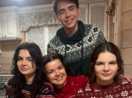 &laquo;Сама дивуюся&raquo;: популярна телеведуча вразила світлинами з&nbsp;дітьми