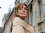 Вибралася з&nbsp;досить темного місця: Анджеліна Джолі після важкого розлучення з&nbsp;Бредом Піттом знову мріє про побачення