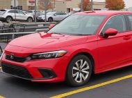 У&nbsp;молодості&nbsp;&mdash; Honda Civic, на&nbsp;старість&nbsp;&mdash; Subaru Outback: експерти назвали оптимальні марки автомобілів для водіїв різного віку