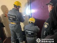 Кинута 16-річною матір'ю однорічна дитина кілька днів провела на&nbsp;самоті у&nbsp;порожній квартирі (фото)