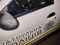 За отказ показать права патрульному водителя могут наказать штрафом. Но не всегда. Фото патрульной полиции Украины
