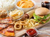 Это резко ускоряет процесс старения: диетологи об&nbsp;опасных продуктах и&nbsp;способах приготовления