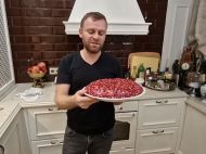 Улюблений салат Самвела Адамяна &laquo;Гранатовий браслет&raquo;: просто знахідка після свята