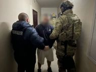 Прикидались бійцями Інтернаціонального легіону та&nbsp;обкрадали житло заможних киян: у&nbsp;Києві затримали банду &laquo;домушників&raquo;
