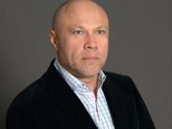 Комерційні переваги інноваційного методу &laquo;Бджолине лікувальне ліжко в&nbsp;піраміді&raquo; та&nbsp;його інтеграція у&nbsp;бізнес Америки