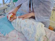 Це&nbsp;друга дитина у&nbsp;світі, якій почали робити операцію на&nbsp;відкритому серці в&nbsp;перші&nbsp;ж хвилини життя: київські хірурги врятували дівчинку з&nbsp;Молдови