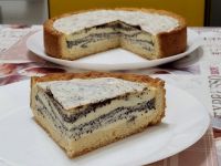 Пирог с творожно-маковой начинкой