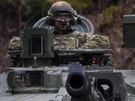 Справжня українська стійкість: принц Вільям проїхався на&nbsp;танку біля кордону з&nbsp;росією (фото, відео)
