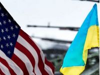 американський та український прапори