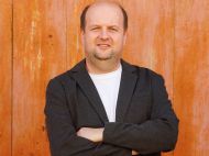 &laquo;Я&nbsp;сбросил 30 килограммов! Отказался от&nbsp;алкоголя, который тянул за&nbsp;собой нездоровую пищу&raquo;: лидер группы &laquo;ТІК&raquo; Виктор Бронюк об&nbsp;испытаниях во&nbsp;время большой войны