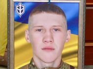 Виконали його останню волю: бійця, який поліг в&nbsp;бою на&nbsp;Харківщині, поховали біля братів-героїв