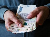 Відчутна доплата: у&nbsp;кого з&nbsp;пенсіонерів виплати у&nbsp;квітні зростуть більш як&nbsp;на&nbsp;500 гривень