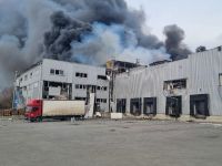 Россияне обстреляли ракетой склад с памперсами в Днепре