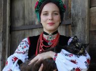 Потратила 240 тысяч гривен на&nbsp;кошек с&nbsp;харьковской Салтовки: деньги на&nbsp;это девушка зарабатывает на&nbsp;продаже своих авторских украшений и&nbsp;привлекает донаты