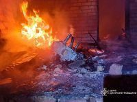 В Дніпрі «шахед» пошкодив приватний будинок. Фото ДСНС
